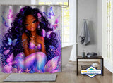 Rideau de douche sirène aux cheveux bouclés violets, papillons et coquillages nacrés